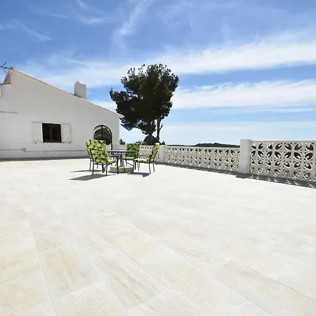 Vila Escape With Pool & Views *